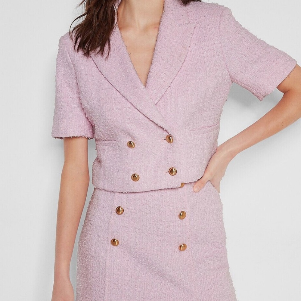 Pink Tweed short sleeve blazer with gold Buttons